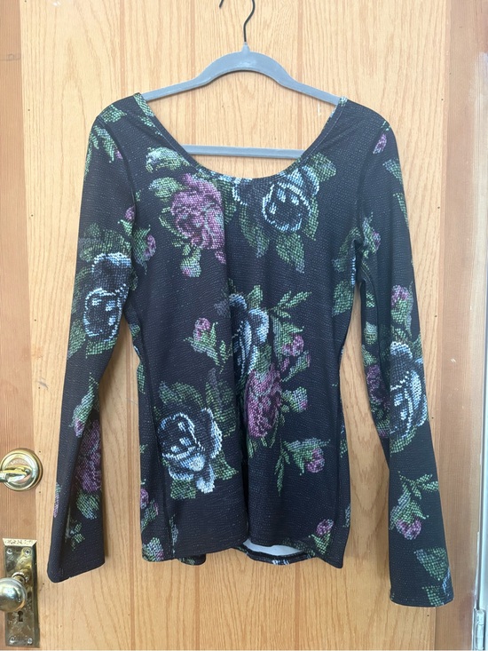 lululemon athletica Tops - Lululemon Floral Scoop Neck and back. Long-Sleeve Top. Pixel Rose Print